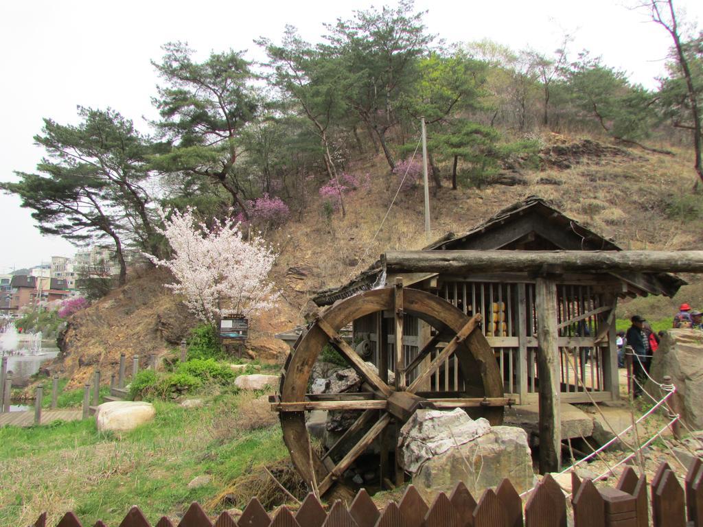 Yeon Guesthouse Сеул Экстерьер фото
